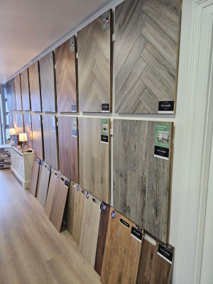 FLOORING, CARPET, ENGINEERED FLOORING, FLOOR TILES, LAMINATE FLOORING, LUXURY VINYL TILES (LVT) STAIR CARPET RUNNERS