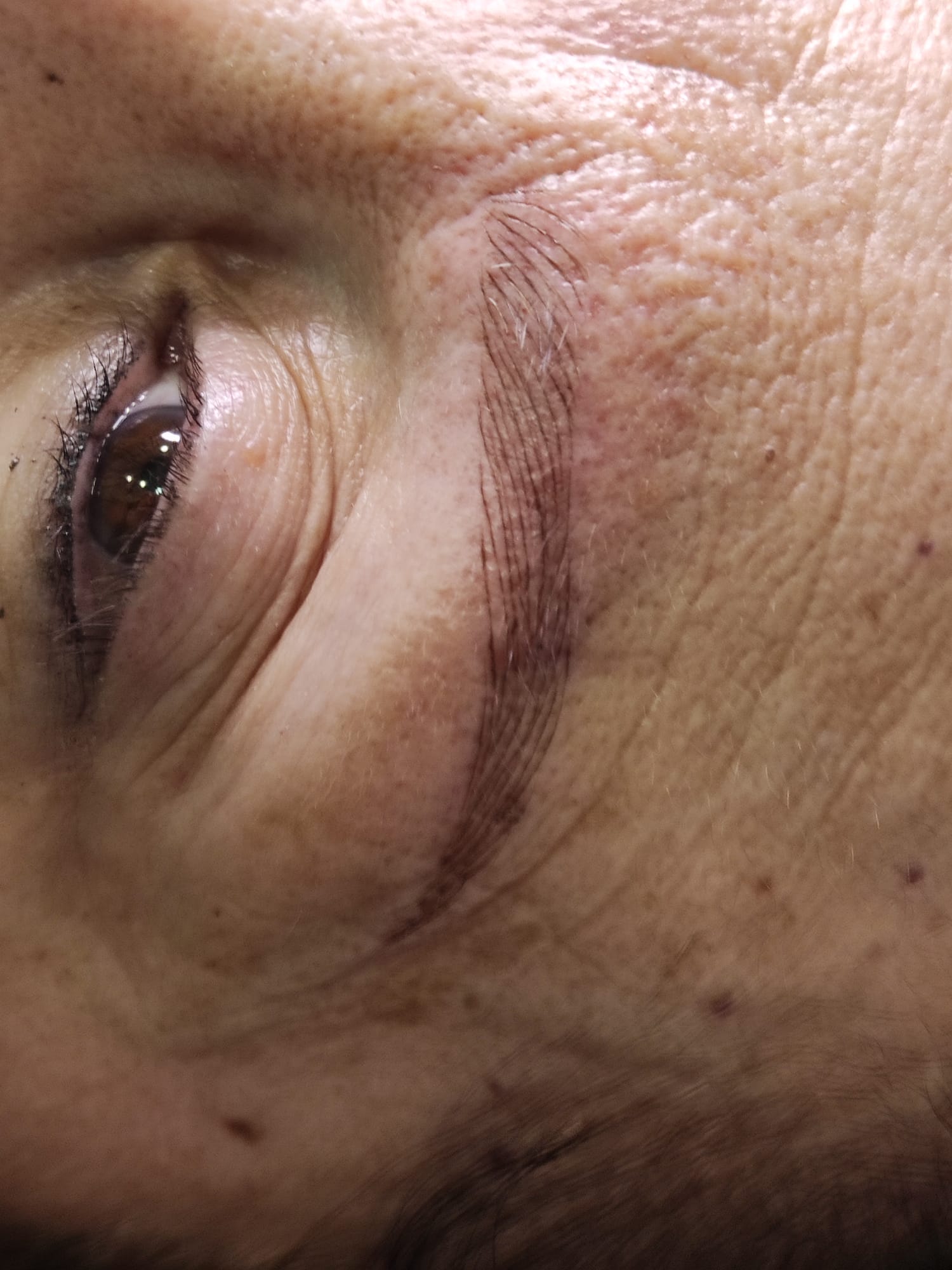 Images Dc Brows & lashes