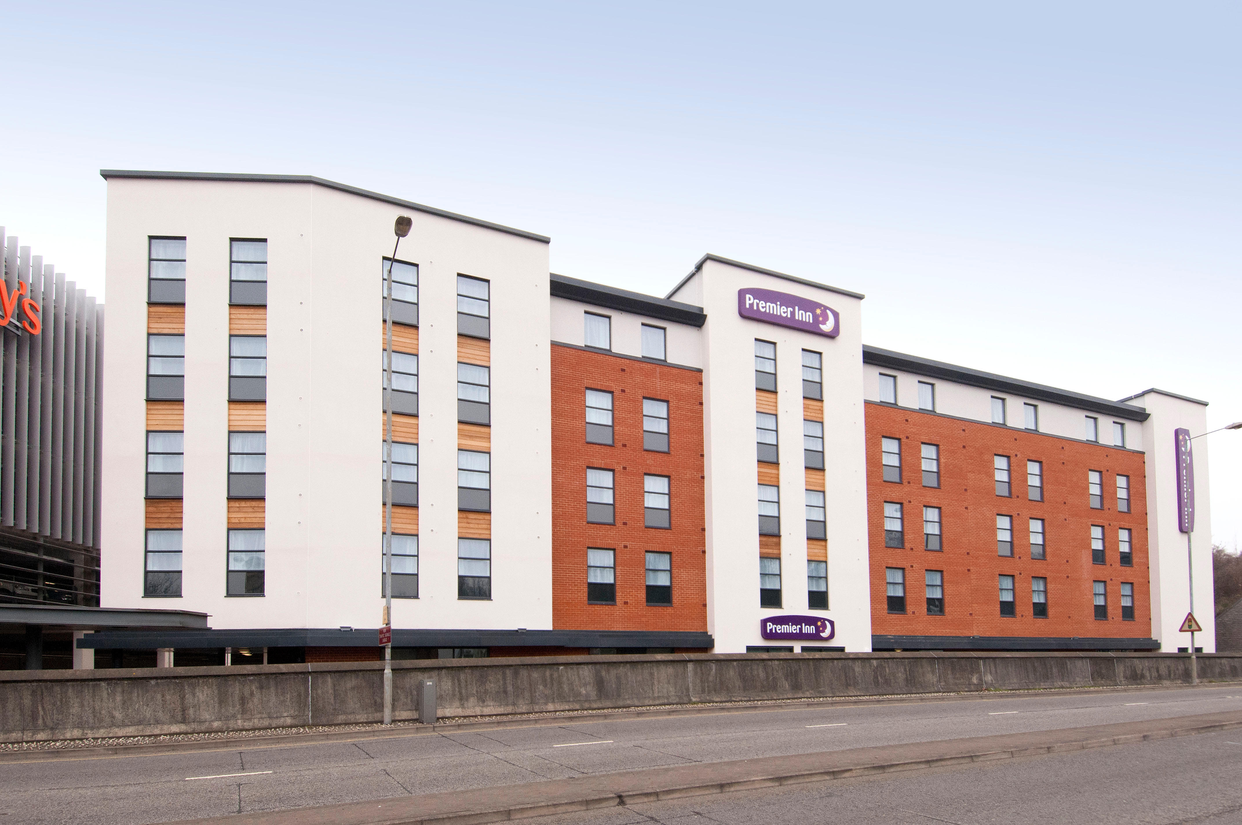 Images Premier Inn High Wycombe Central hotel