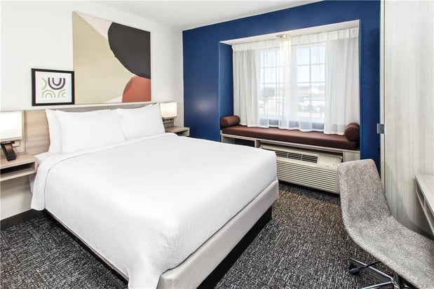 Images Spark by Hilton Rochester South