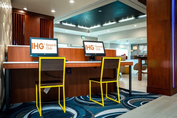 Images Holiday Inn Express & Suites Orlando - Lake Buena Vista by IHG