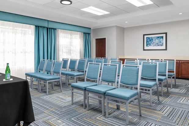 Images Homewood Suites by Hilton Detroit-Troy