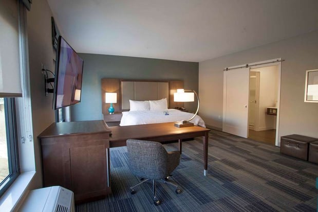 Images Hampton Inn & Suites Downtown St. Paul