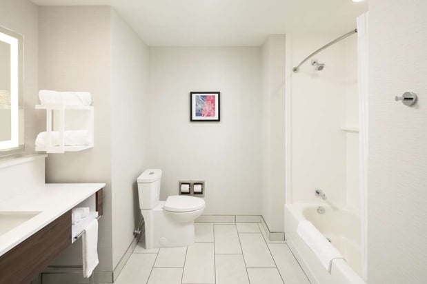 Images Hampton Inn & Suites Rochester Downtown