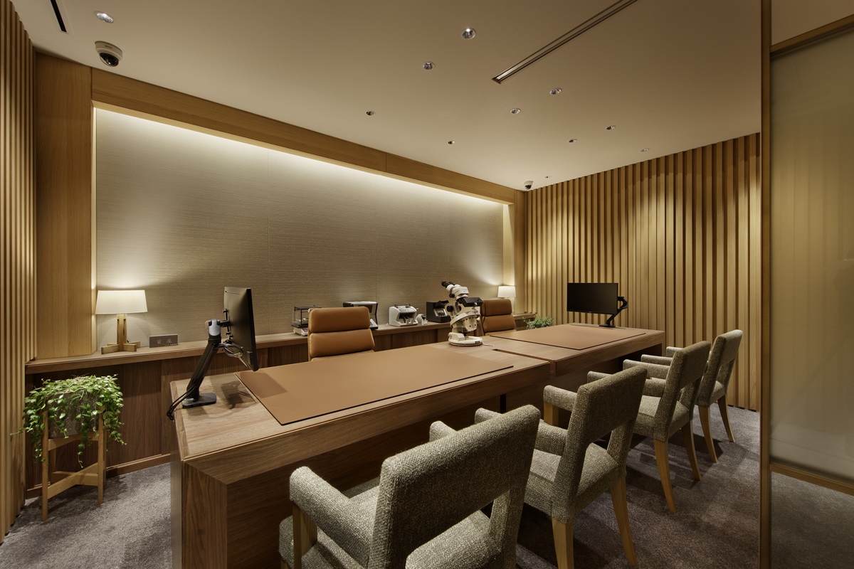 Images 質たからや 立川北口店