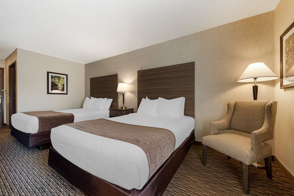 2 Queen Beds