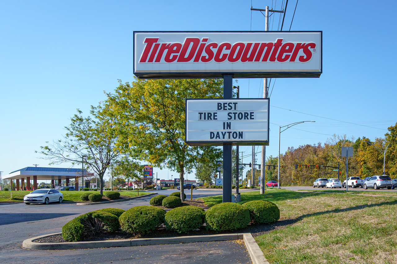 Tire Discounters on 4414 Brandt Pike in Dayton