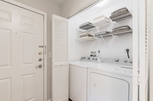 Images Eagle Rock Apartments at Freehold