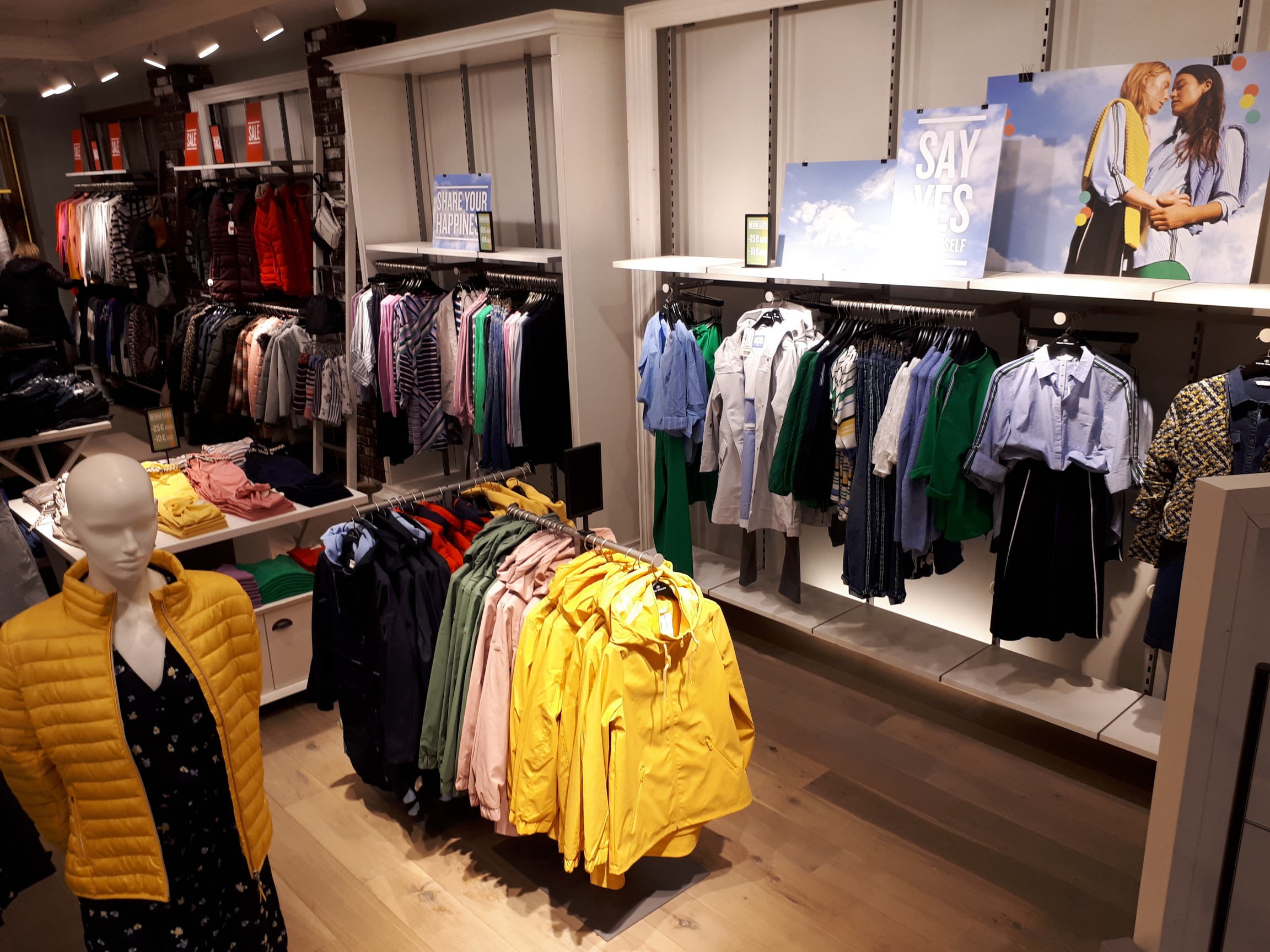 TOM TAILOR Store, Marktplatz 7 in Langenhagen