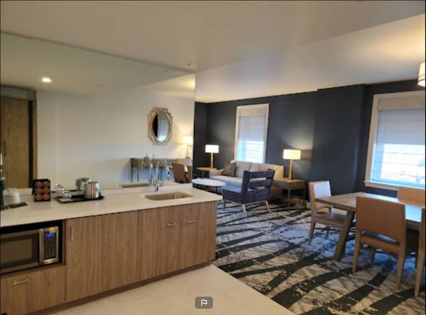 Images The Yorktowne Hotel, Tapestry Collection by Hilton