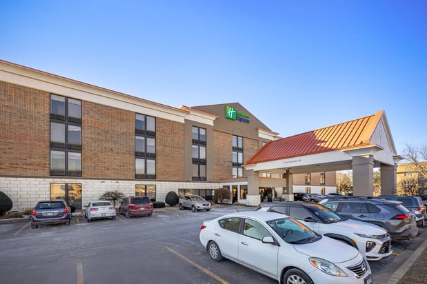 Images Holiday Inn Express Crestwood by IHG