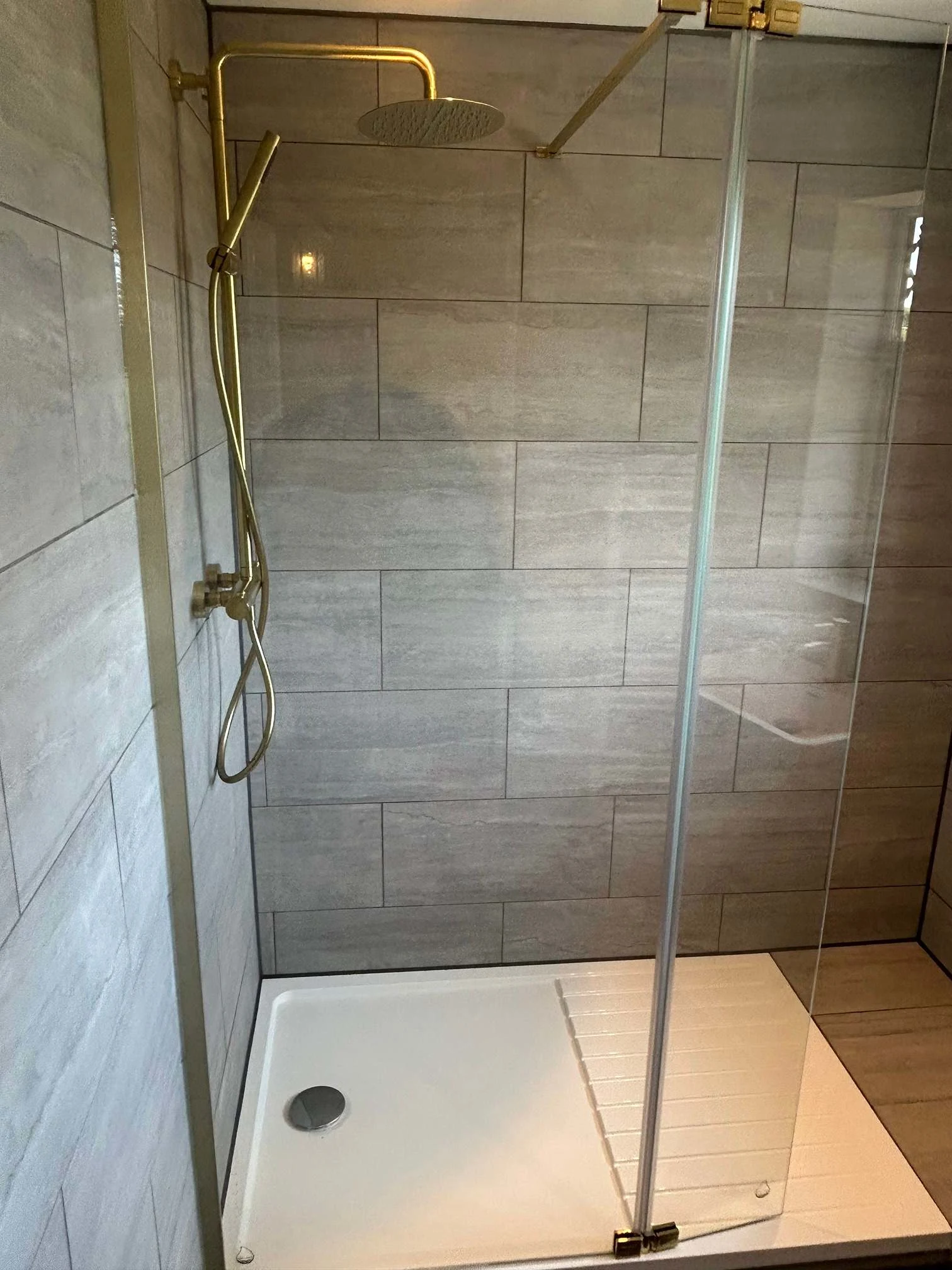 Images M.R Construction & Carpentry Ltd