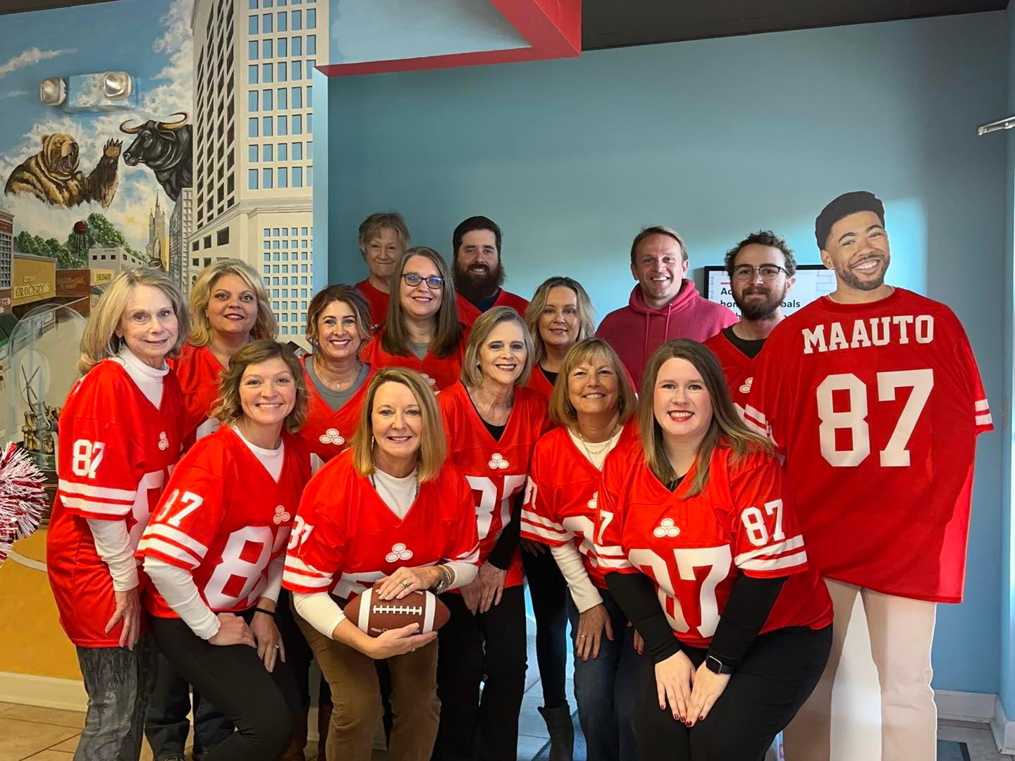 There are a lot of great teams to cheer for today. 🏈 No matter who wins- we have the best team around cheering for you everyday! ❤️#jeannieismyagent #ridewithnumber1 #awardwinningagency
