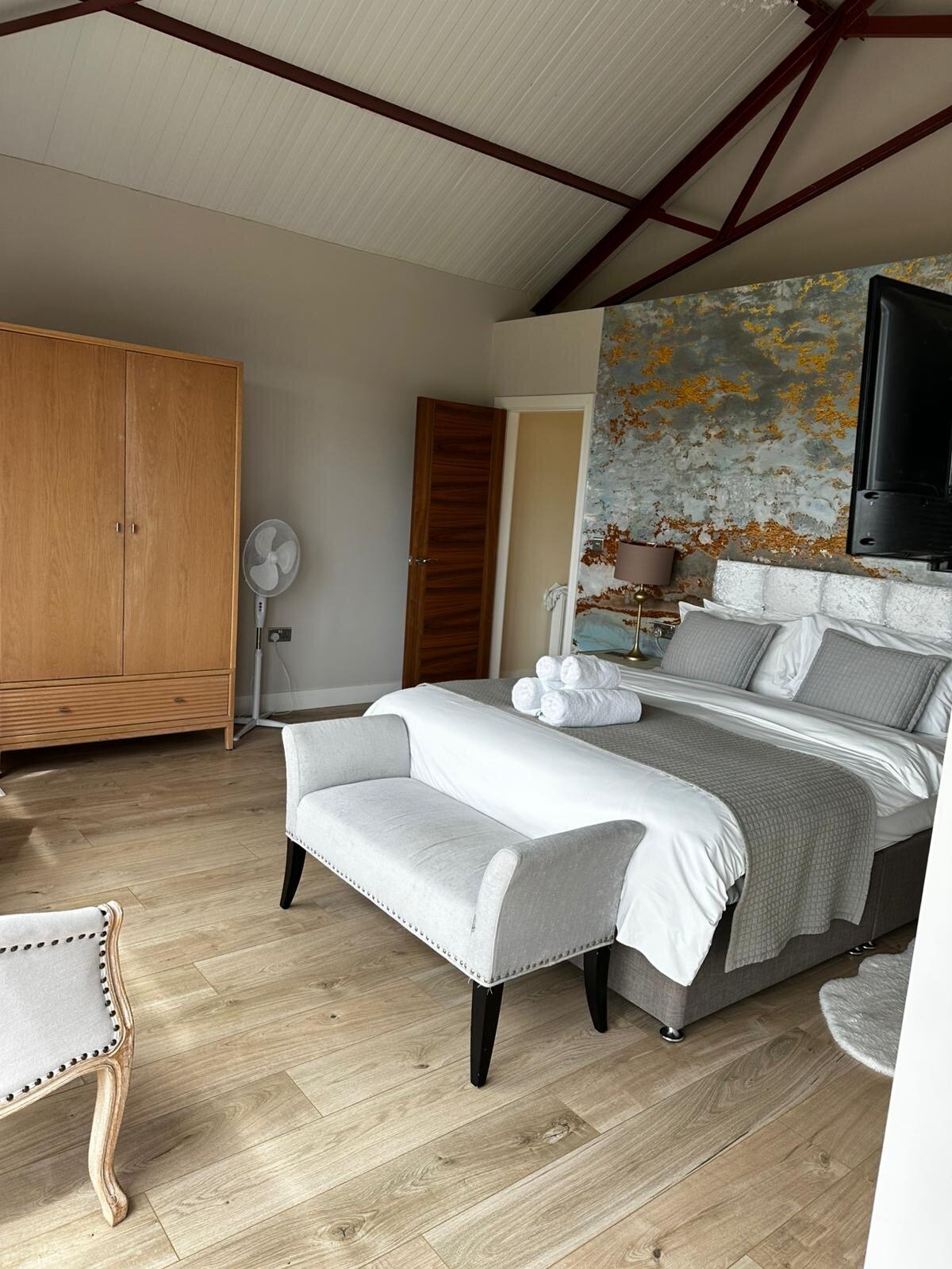 Images Shine Bright Cleaning Services