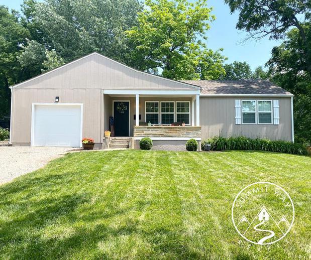 Images Summit Way Realty