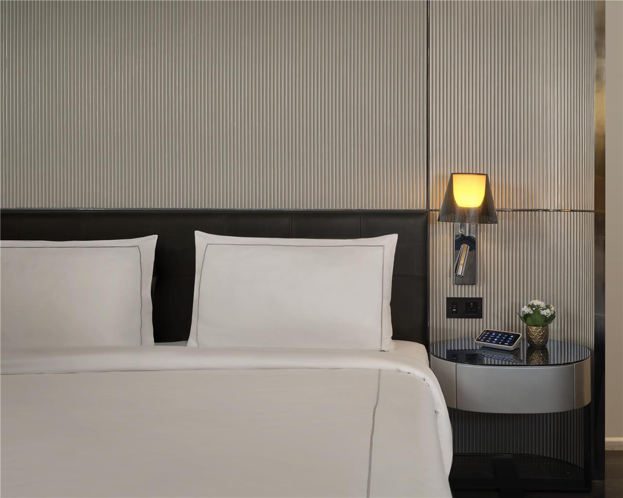 Executive bed