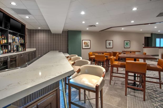 Images DoubleTree by Hilton Lansing
