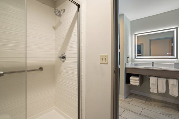 Images Holiday Inn Express & Suites Torrington by IHG