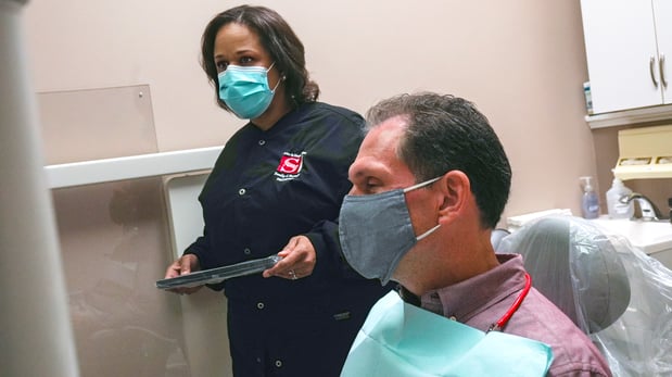 Images Victor R. Siegel, DDS
