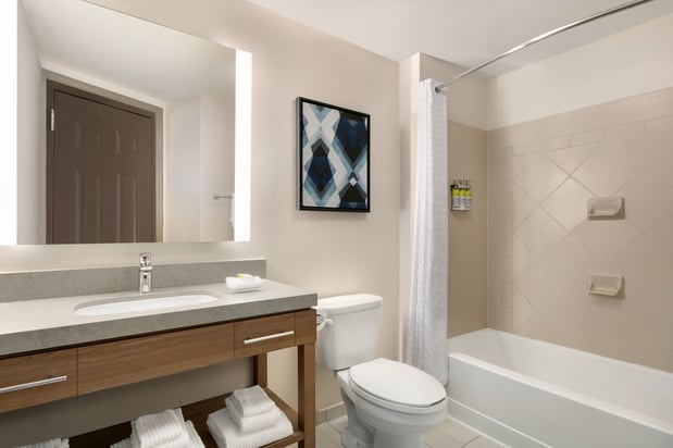 Images Candlewood Suites Frederick by IHG