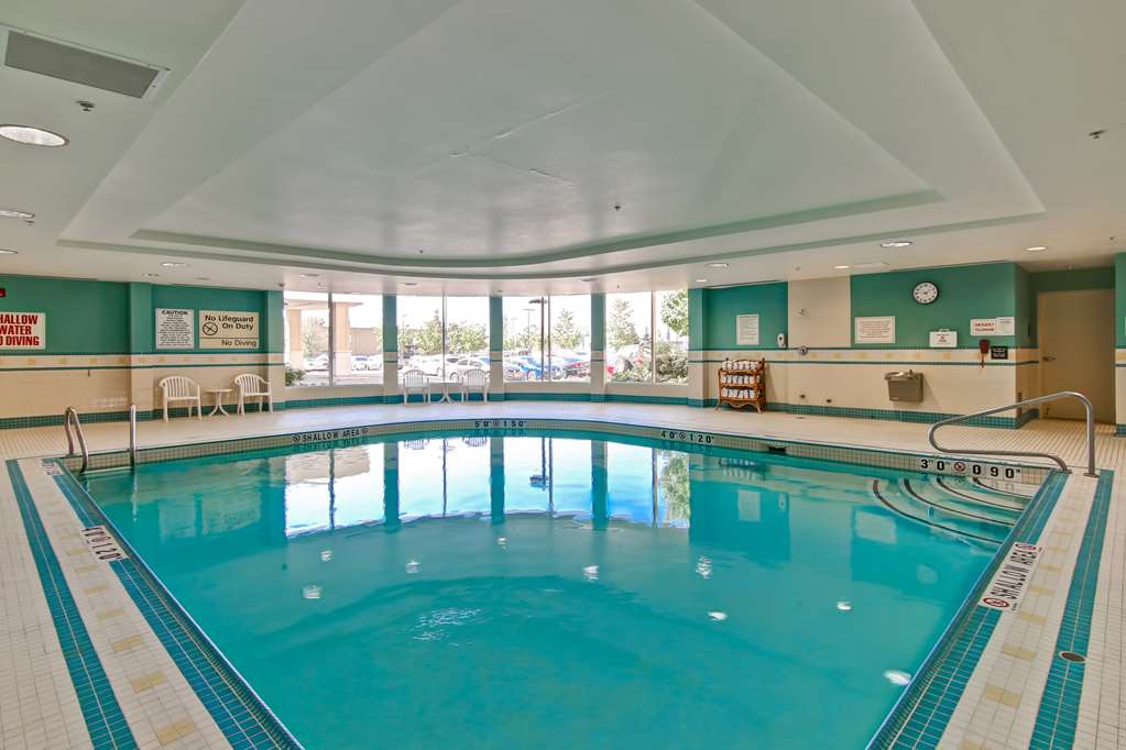 Pool Homewood Suites by Hilton Toronto Airport Corporate Centre Toronto (416)646-4600