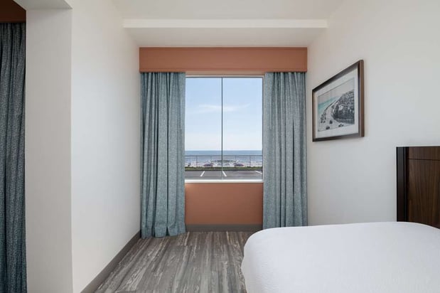 Images Hilton Garden Inn Daytona Beach Oceanfront
