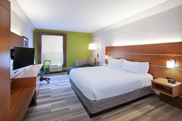 Images Holiday Inn Express & Suites Houston - Memorial Park Area by IHG
