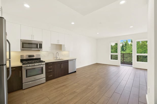 Images The Urbanpolitan Luxury Apartments in Los Angeles
