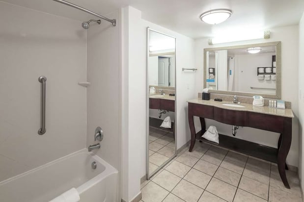 Images Hampton Inn & Suites Panama City Beach-Pier Park Area