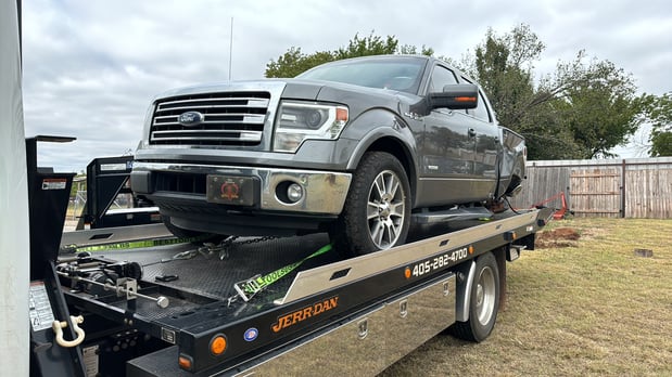 Images Eagle Towing & Recovery