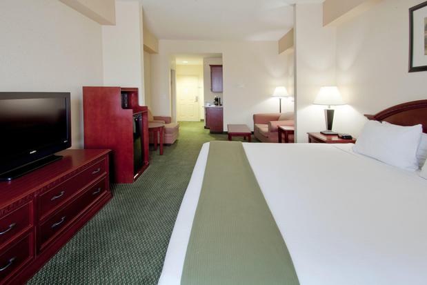 Images Holiday Inn Express West Palm Beach Metrocentre by IHG