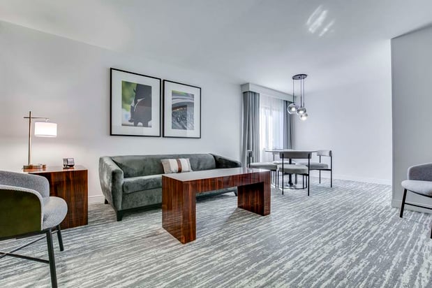 Images Embassy Suites by Hilton Louisville East