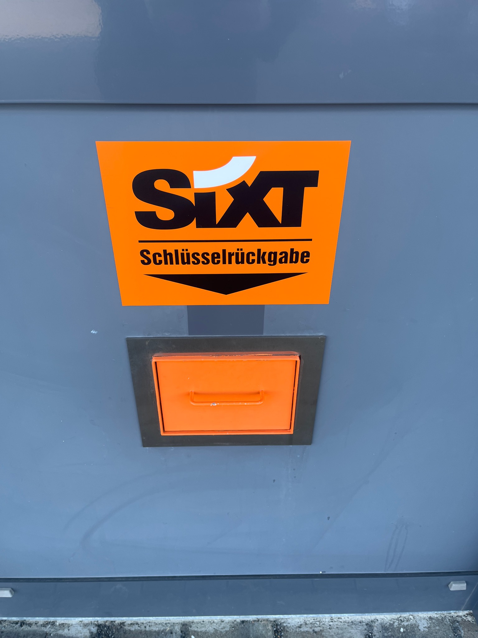SIXT Autovermietung Mönchengladbach, Lehmkuhlenweg 8 in Mönchengladbach