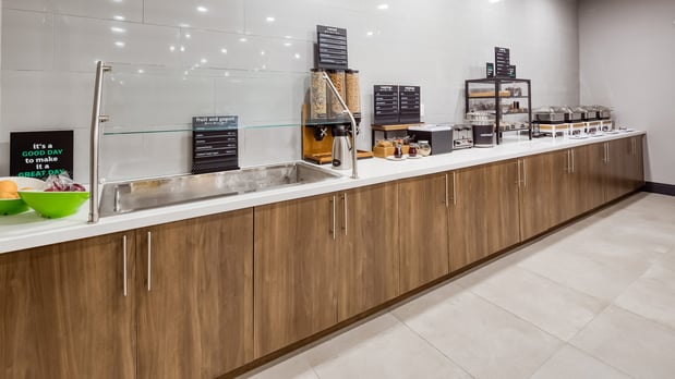 Images Holiday Inn Nashville Airport by IHG