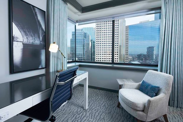 Images The Lofton Hotel Minneapolis, Tapestry Collection by Hilton