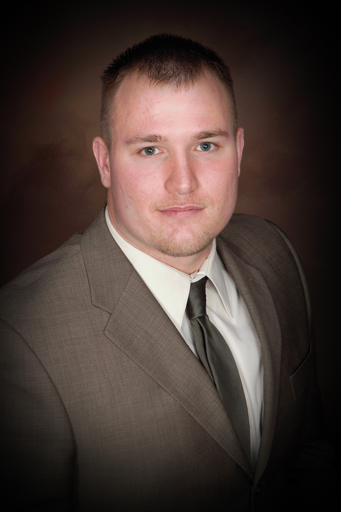 Andrew Schultz, Agent