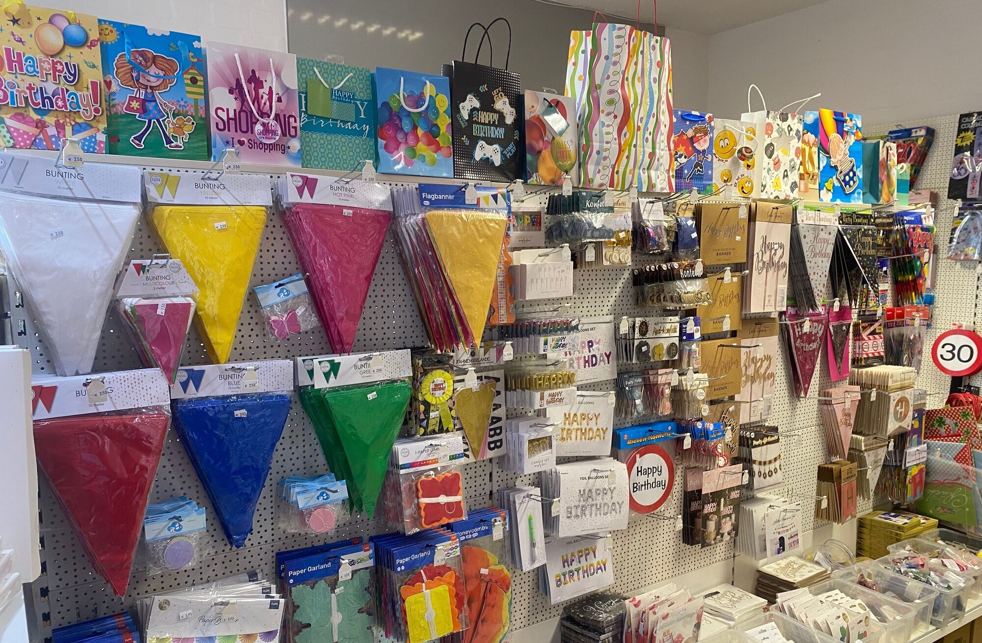 Plambeck & Luftballonwelt, Elbuferstraße 36 in Marschacht