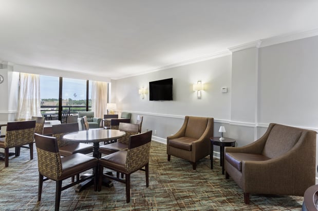 Images Crowne Plaza Executive Center Baton Rouge by IHG