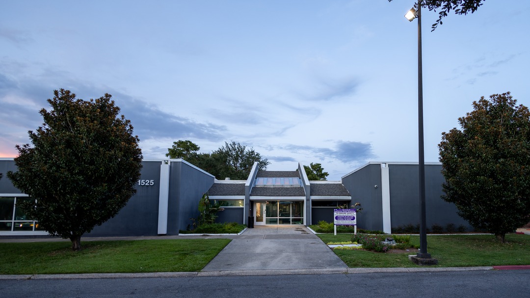 River Oaks Hospital