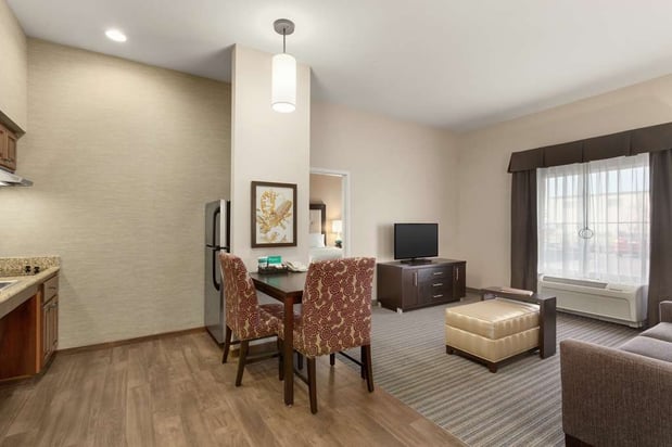 Images Homewood Suites by Hilton Fargo