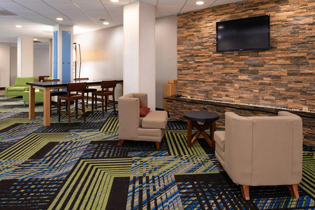 Images Holiday Inn Express Towson Baltimore N by IHG