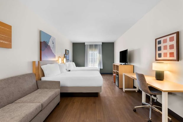 Images Spark by Hilton Calhoun