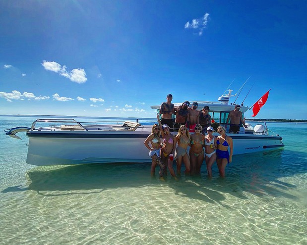 Images SeaEO Luxury Boat Charters