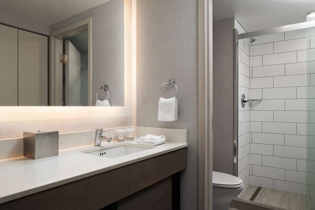 Images DoubleTree by Hilton Hotel Pittsburgh Airport