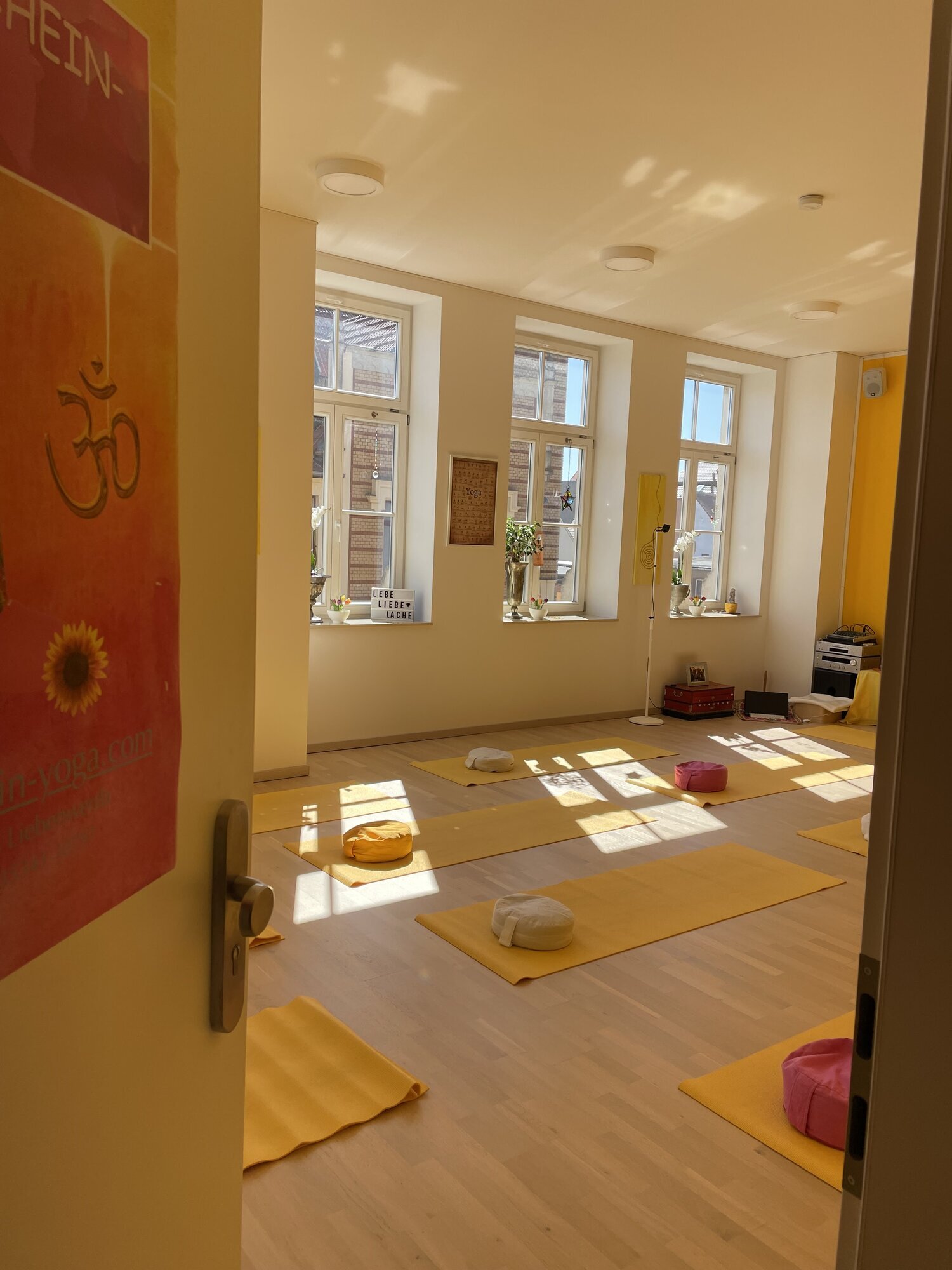 Bilder Sonnenschein-Yoga