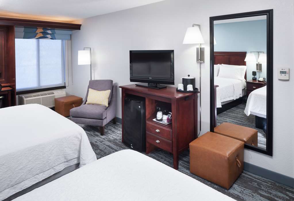 Guest room amenity Hampton Inn Kansas City-Liberty Kansas City (816)415-9600