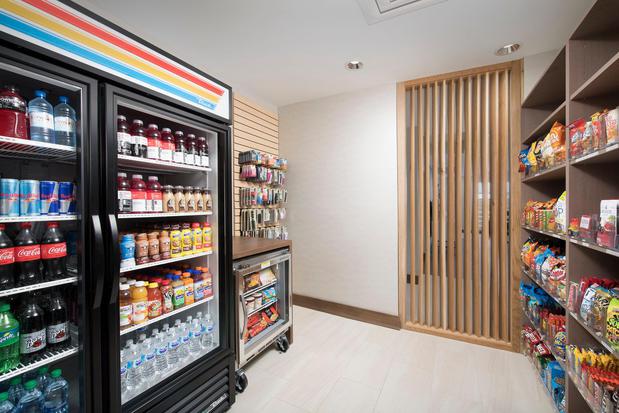 Images Holiday Inn Express & Suites San Antonio North - Windcrest by IHG