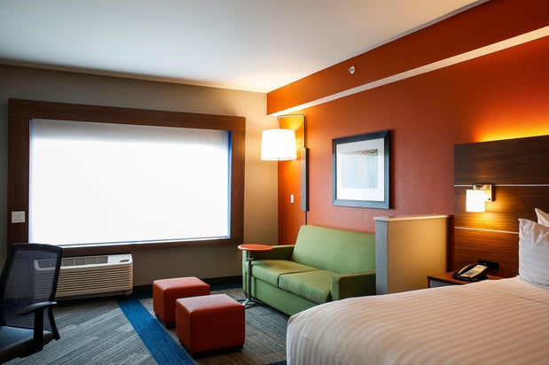 Images Holiday Inn Express & Suites Louisville Downtown by IHG