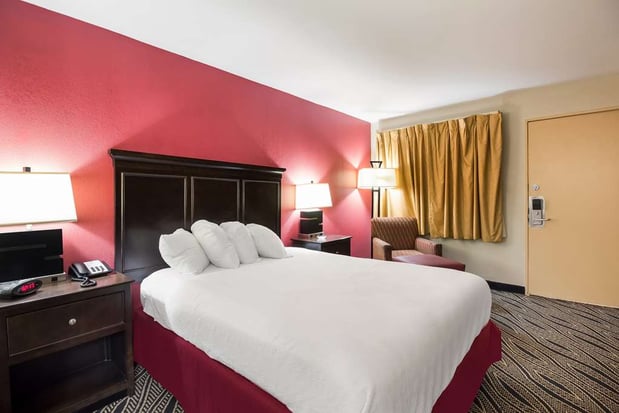 Images Best Western Braddock Inn