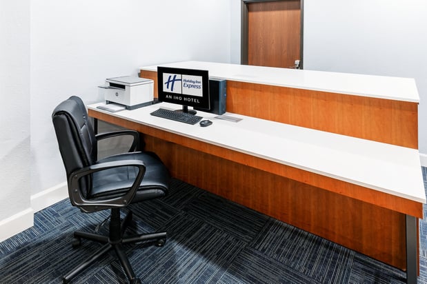 Images Holiday Inn Express & Suites del Rio by IHG
